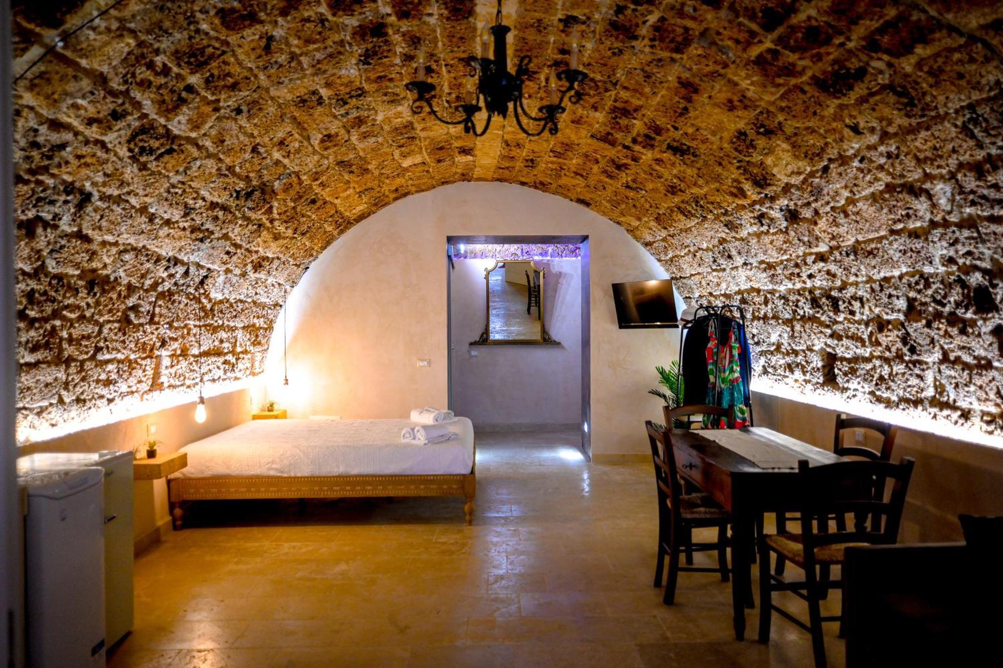 La Grotta, Luxury Suite & Spa Noto Eksteriør bilde